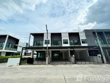 3 Bedroom Townhouse for sale at Malada Maz