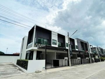 3 Bedroom Townhouse for sale at Malada Maz