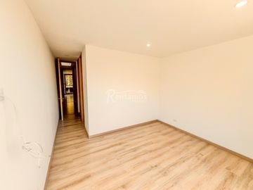 casa en arriendo en loma del atravesado. Cod A777290