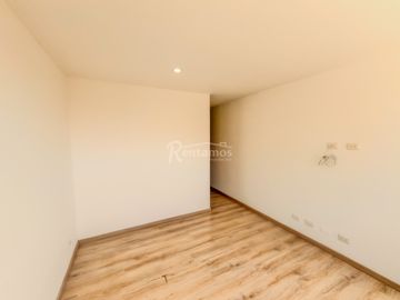 casa en arriendo en loma del atravesado. Cod A777290