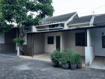 Dijual Rumah Dalam Cluster Dengan Lebar Jalan 6 m Lokasi Dekat SKE