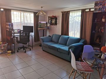 Casa remodelada en pasaje, linda y acogedora