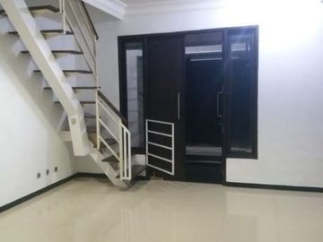 DIJUAL CEPAT! Rumah di Villa Sentra Raya SIAP HUNI