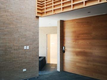 CASA EN VENTA EN LOMAS DE ANGELÓPOLIS I