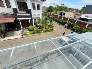 RUMAH DALAM PERUMAHAN CONDONGCATUR DEKAT UGM