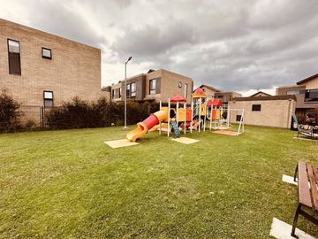 casa en venta en variante - cajica -. Cod V5358