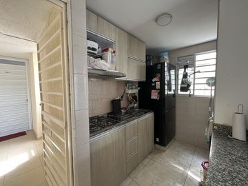 apartamento en venta en alameda del rio. Cod V105868