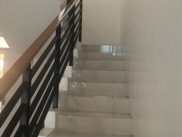 Rumah 7 Luxury di Cluster Magnolia Summarecon Bekasi
