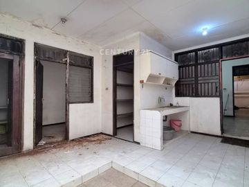 Rumah Hitung Tanah Di Cepete Jakarta Selatan 10830