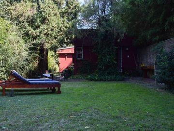 HERMOSA CASA CENTRICA EN MERLO SOBRE LOTE DE 10 X 48 CON DETALLES DE CATEGORIA
