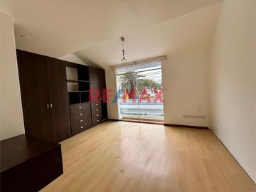 🌟 ¡LUJOSA CASA CON ESTILO AMERICANO EN EL GOLF! 🌟

¿Estás buscando la casa perfecta en con la seguridad que necesitas ? Tenemos un inmueble excepcio