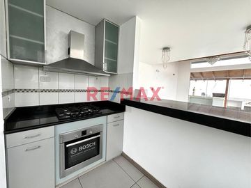 🌟 ¡LUJOSA CASA CON ESTILO AMERICANO EN EL GOLF! 🌟

¿Estás buscando la casa perfecta en con la seguridad que necesitas ? Tenemos un inmueble excepcio
