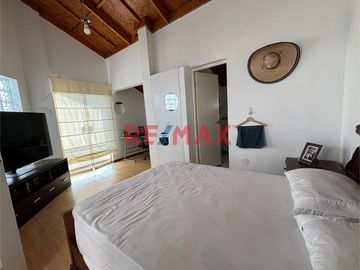 🌟 ¡LUJOSA CASA CON ESTILO AMERICANO EN EL GOLF! 🌟

¿Estás buscando la casa perfecta en con la seguridad que necesitas ? Tenemos un inmueble excepcio