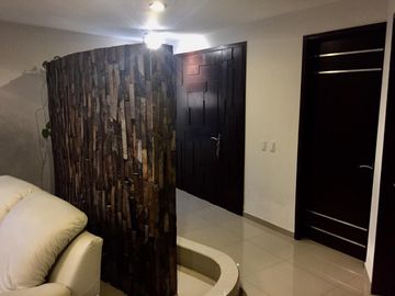 SE VENDE HERMOSA CASA