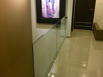 SE VENDE HERMOSA CASA
