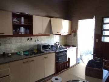 Chalet en venta en Castelar Sur