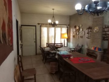 Chalet en venta en Castelar Sur