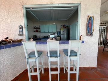 HERMOSA CASA FRENTE AL MAR EN FARALLON