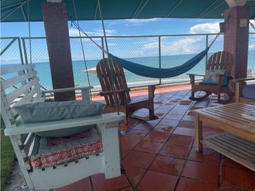 HERMOSA CASA FRENTE AL MAR EN FARALLON
