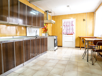 Casa con destino comercial sector centro Punta Arenas