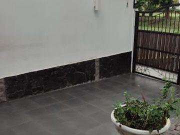 White house clasic mewah murah siap huni di cinere depok