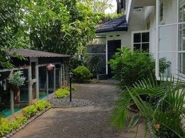 White house clasic mewah murah siap huni di cinere depok