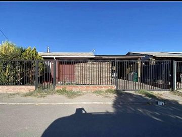 Casa en venta de 2 dorm. en El Monte