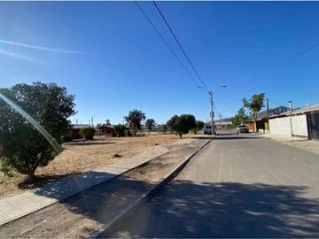 Casa en venta de 2 dorm. en El Monte