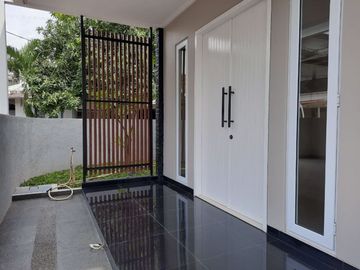 Rumah Cantik Siap Huni Di Sektor 9 Bintaro (Cpa 4151.BR)