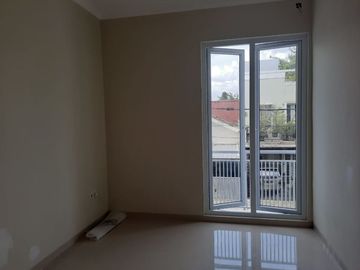 Rumah Cantik Siap Huni Di Sektor 9 Bintaro (Cpa 4151.BR)