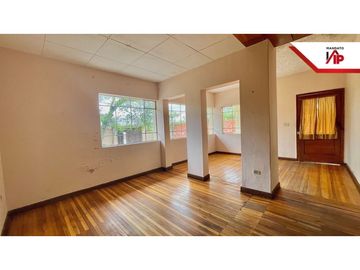 AMPLIO TERRENO EN VENTA IDEAL PARA NEGOCIO O VIVIENDA EN CRISTO REY