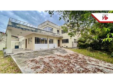 AMPLIO TERRENO EN VENTA IDEAL PARA NEGOCIO O VIVIENDA EN CRISTO REY