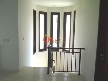 DIJUAL RUMAH DI BANDOENG TEMPO DOELOE KOTA BARU PARAHYANGAN BANDUNG - BARAT