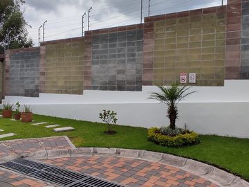 Venta de casa Sector Valle de los Chillos la Armenia 2 Veracruz II 250 M2