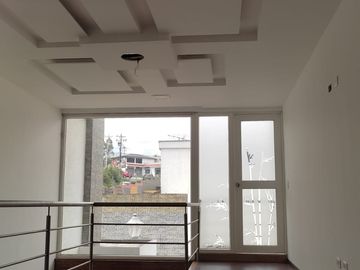 Venta de casa Sector Valle de los Chillos la Armenia 2 Veracruz II 250 M2