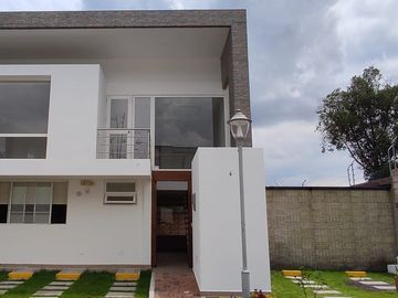 Venta de casa Sector Valle de los Chillos la Armenia 2 Veracruz II 250 M2