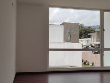 Venta de casa Sector Valle de los Chillos la Armenia 2 Veracruz II 250 M2