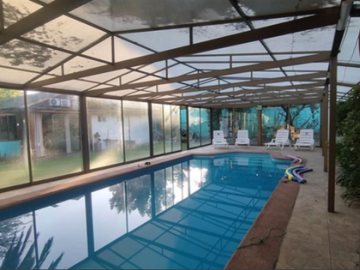 Casa en venta en La Reina sector Grange; 7 dorm,6 baños