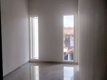 Rumah Baru Mewah RUNGKUT ASRI 1,65 M