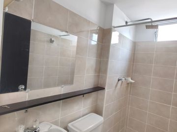 apartamento en arriendo en valle del lili. Cod A12244