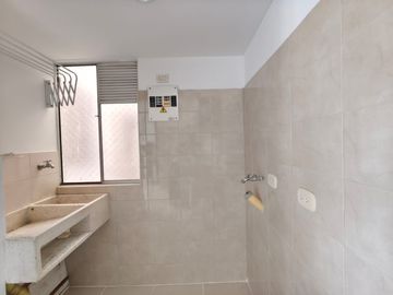 apartamento en arriendo en valle del lili. Cod A12244