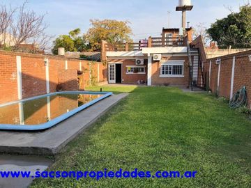 V626 Ituzaingo Venta Chalet 3 ambientes sobre Amplio Lote