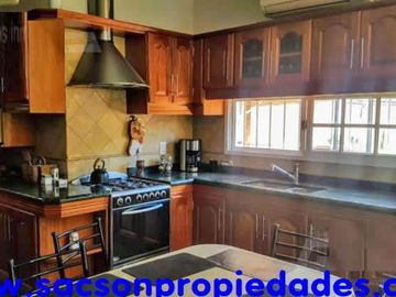 V626 Ituzaingo Venta Chalet 3 ambientes sobre Amplio Lote