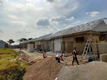 RUMAH 300 JUTAAN DEKAT TOL BUAHBATU