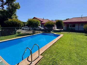Parcela,8dorm7baños,estar,piscina,frutales,7estacionamientos