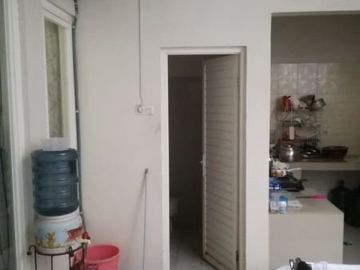 Rumah siap huni.. Perumahan Medokan Rungkut900 jt negoo