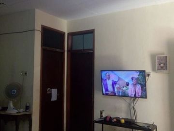 Rumah di Rungkut barata nyaman hadap barat