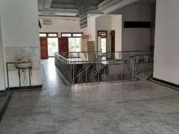 Rumah JL BALI Area Komersial