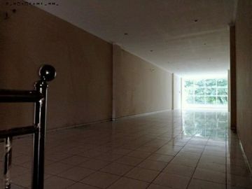 Ruko Raya Tenggilis KONDISI APA ADANYA, Strategis