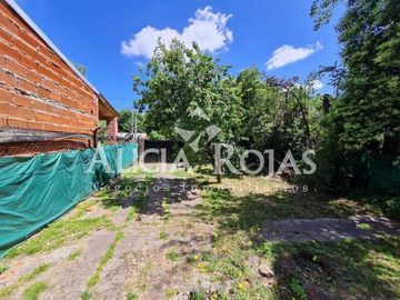 Venta  Casa 3 amb con  Lote   10x46 con  pileta y cochera. F.  Alvarez